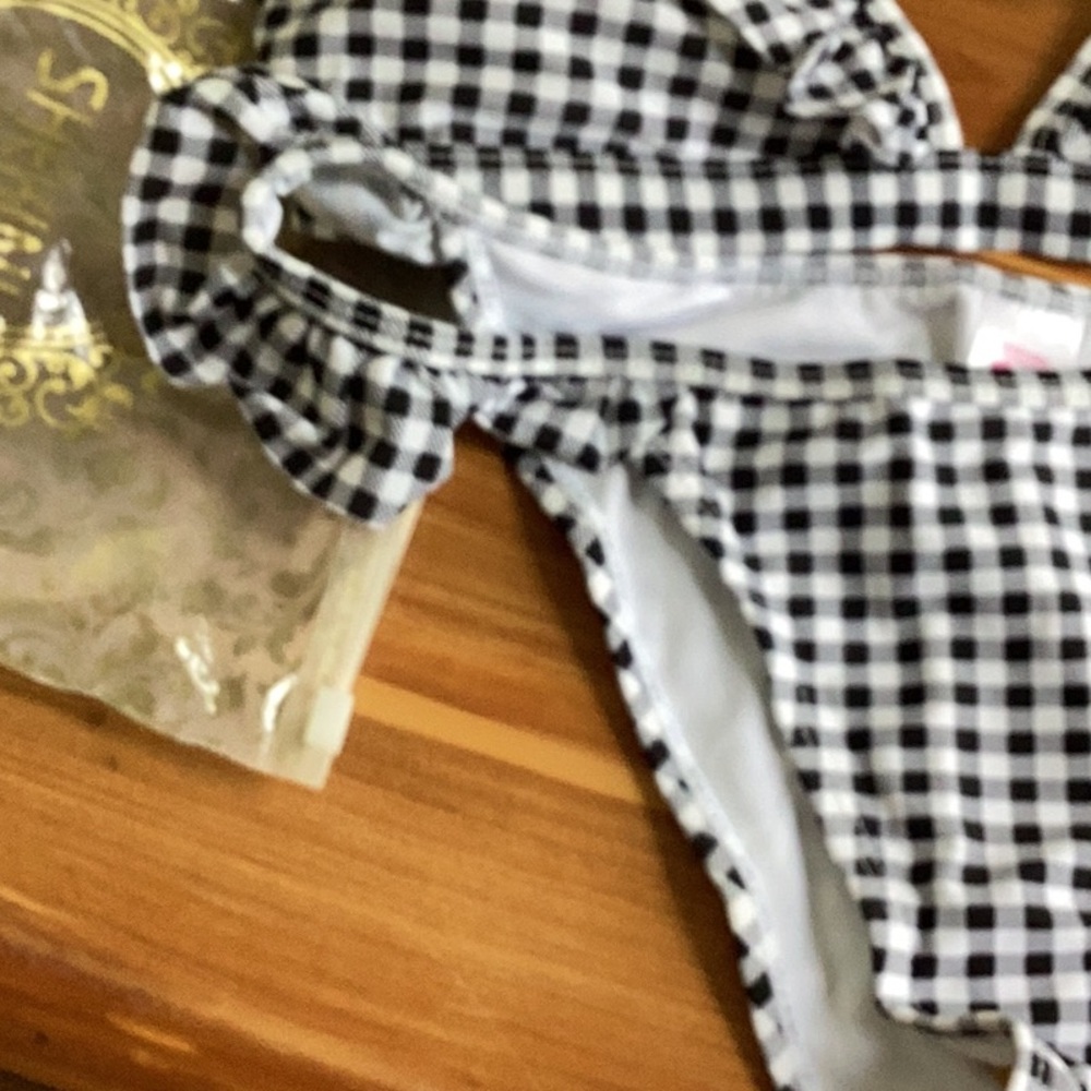 Black and White Gingham Bikini Set - Picture 4 of 9